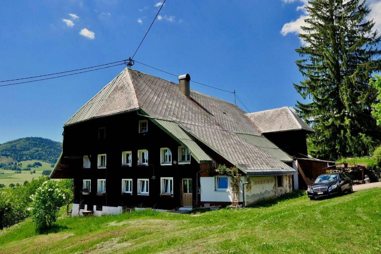 Echtes Schwarzwaldhaus - Traditionell & Modern ベルナウ・イム・シュヴァルツヴァルト エクステリア 写真